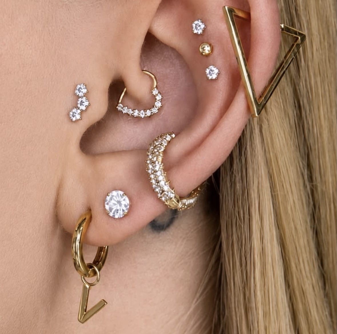 Piercing 3 Flores em Titânio | Pratinhas