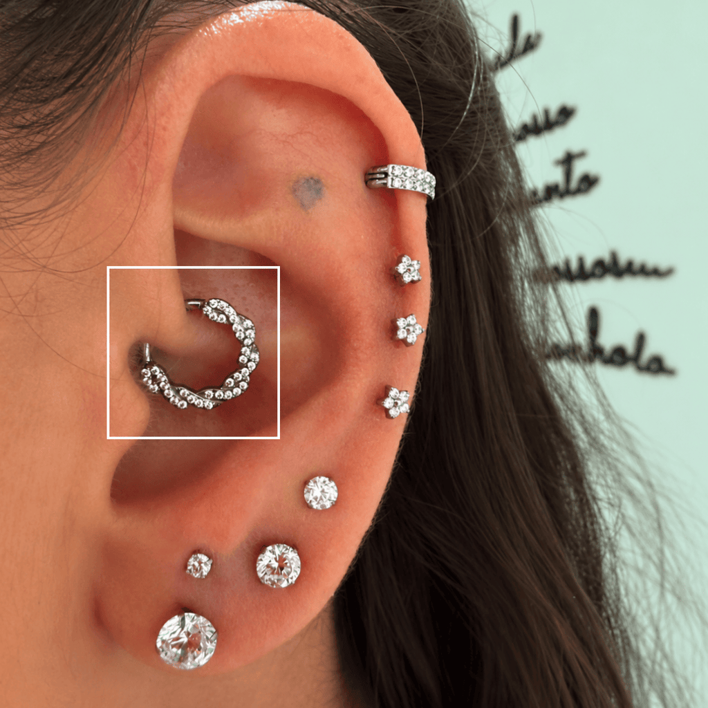 Piercing Daith Crystal Titânio Natural | Pratinhas
