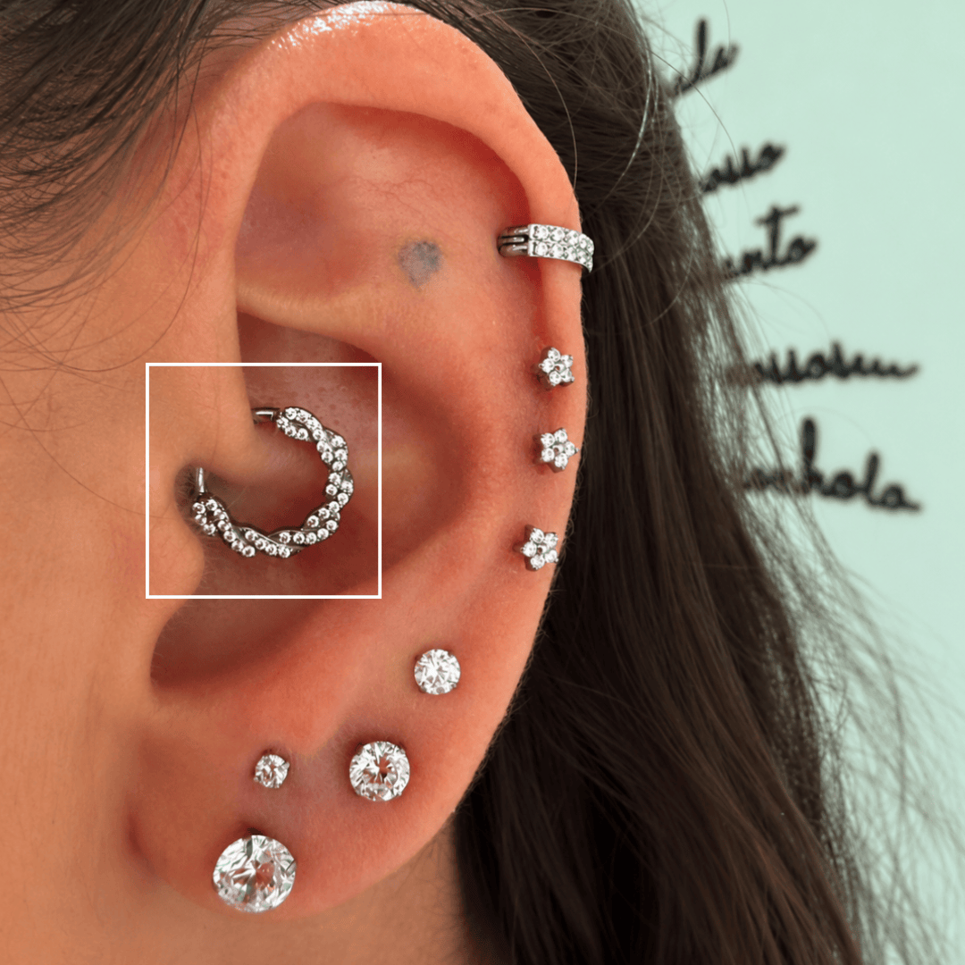 Piercing Daith Crystal Titânio Natural | Pratinhas