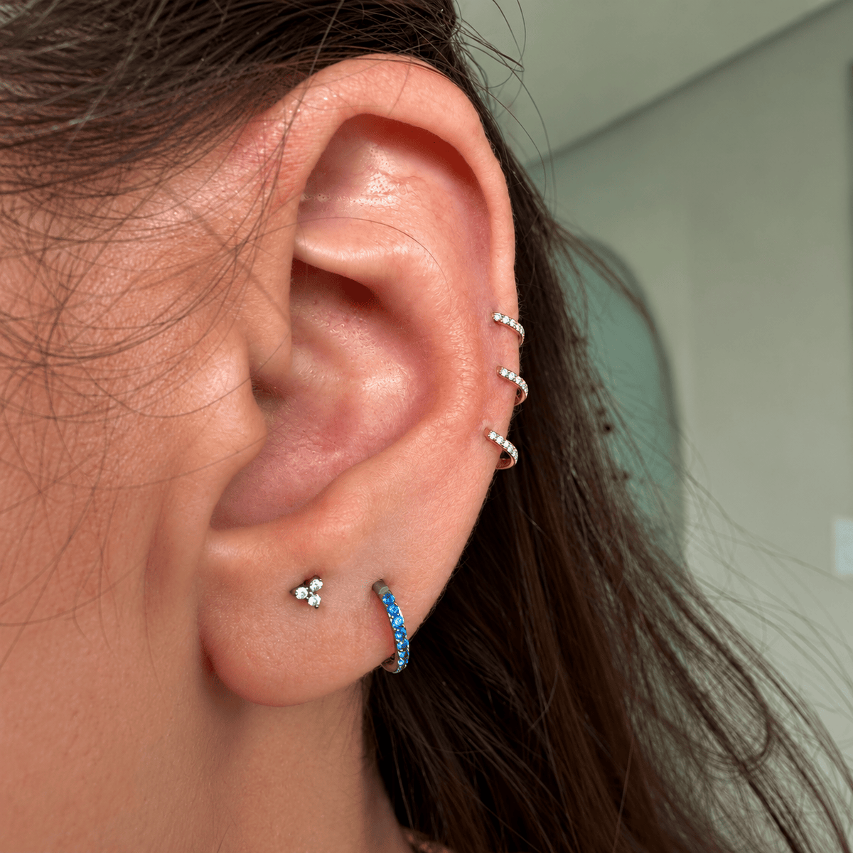 Piercing Australiano Monumental em Titânio 5mm | Pratinhas