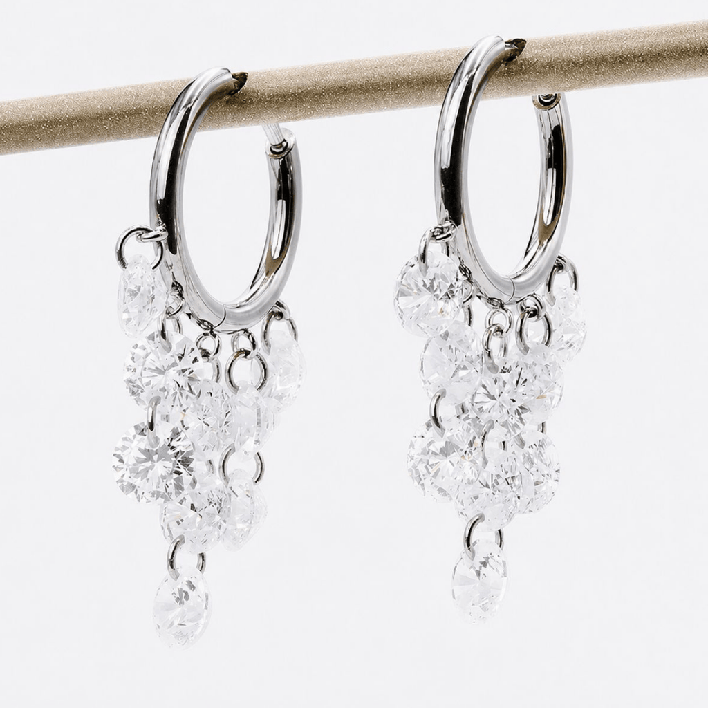 Argola Chuva de Zircônias em Titânio | Pratinhas