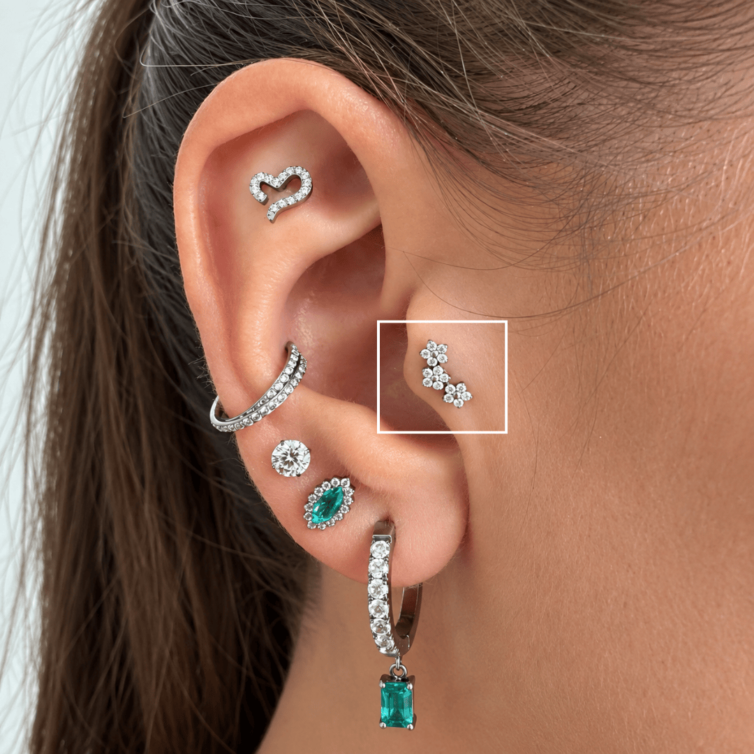 Piercing 3 Flores em Titânio | Pratinhas