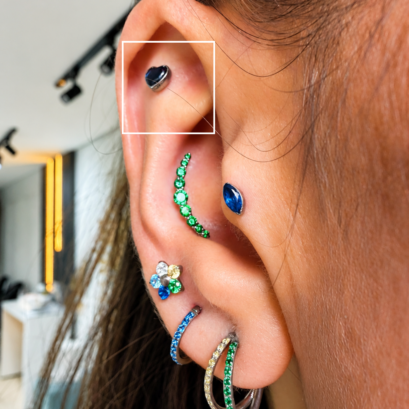 Piercing Coração safira natural | Pratinhas