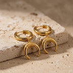 Brinco Lua em Titânio Gold 14mm | Pratinhas